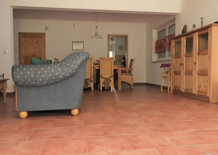 Vineta Undine Am Nationalpark Vorpommersche Boddenlandschaft An Der Ostsee * Fuhlendorf